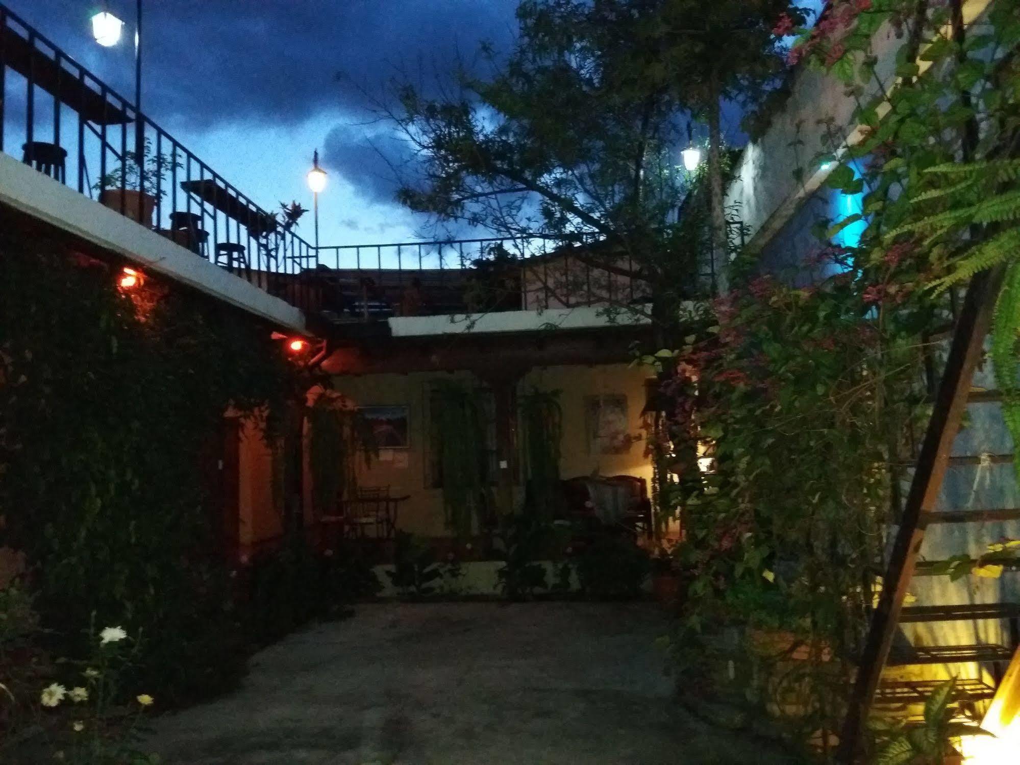 Dionisio Inn Antigua Luaran gambar