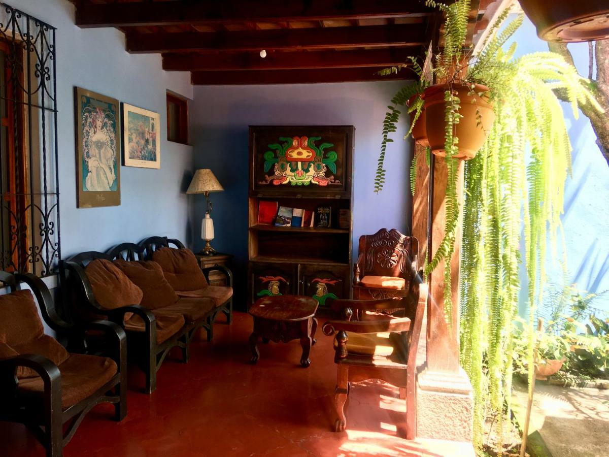Dionisio Inn Antigua Luaran gambar